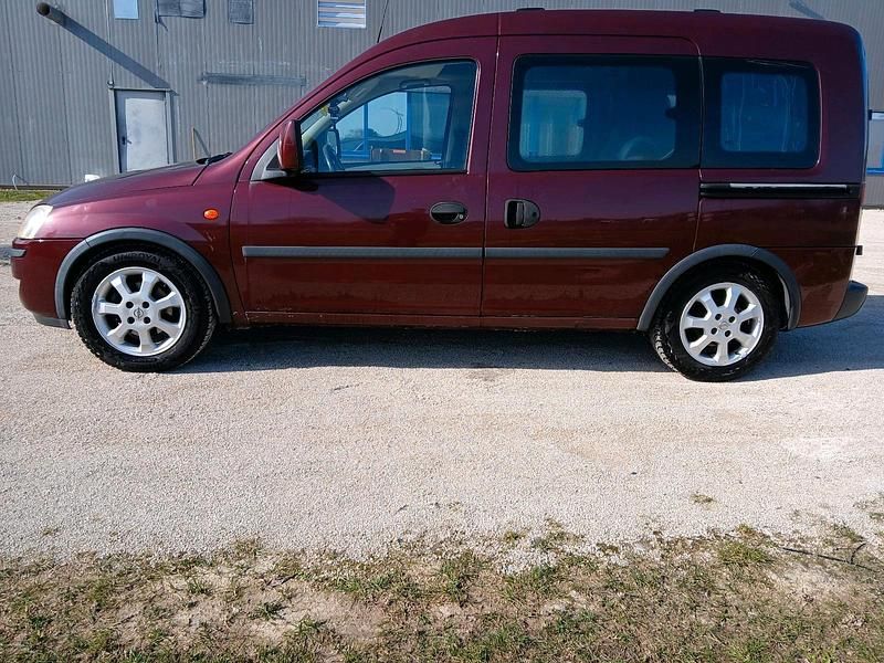 Gebraucht Opel Combo 87 PS (63 kW) 2005 Violet Van / Kleinbus