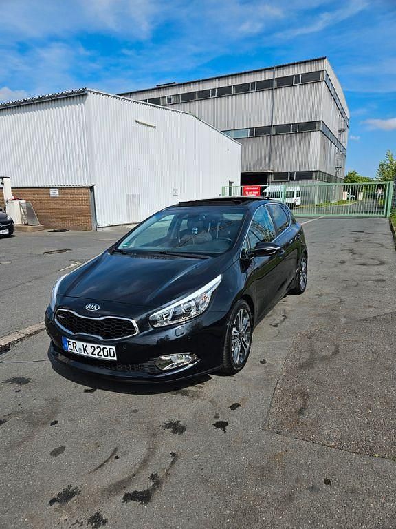 Gebraucht Kia Ceed Edition 7 128 PS (94 kW) 2014 Schwarz Kleinwagen