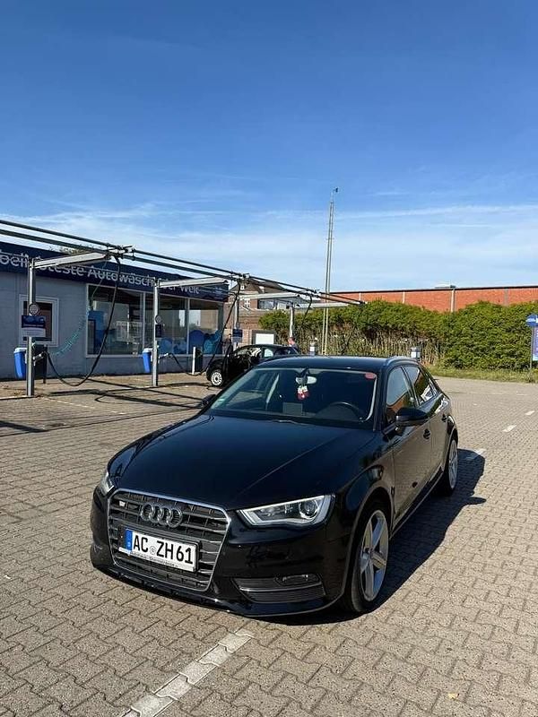 Schwarz Gebraucht 2013 Audi A3 S-Line Kombi | 11.000 € (Guter Preis) - Bild 1/4
