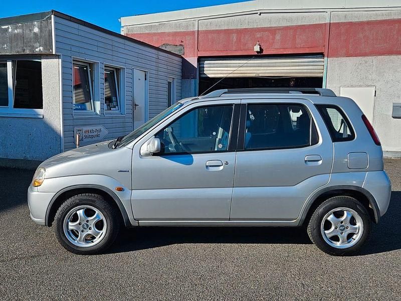 Gebraucht Suzuki Ignis 83 PS (61 kW) 2002 Silber Kleinwagen