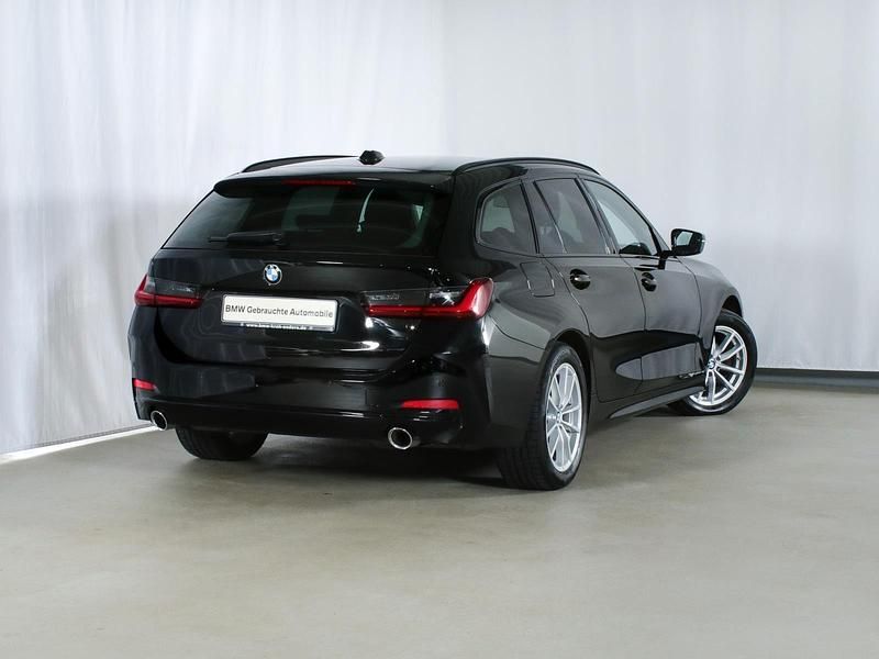 Gebraucht BMW 318 Shadowline 150 PS (110 kW) 2023 Schwarz ii Kombi