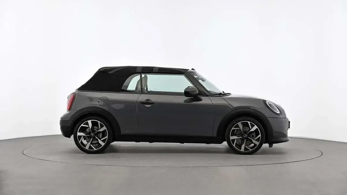 Gebraucht Mini Cooper S Cabriolet Favoured 204 PS (150 kW) 2024 Grau Cabrio