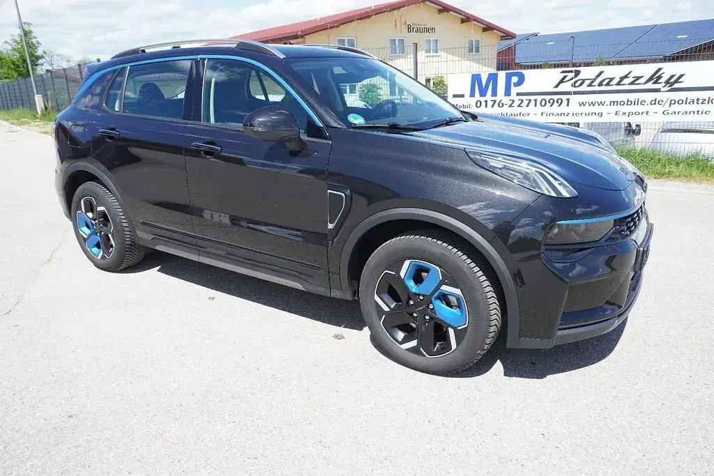Second-hand Lynk & Co 01 197 CP (144 kW) 2022 Negru SUV