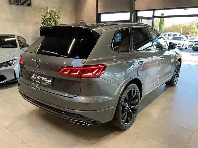 Gebraucht VW Touareg Style 286 PS (210 kW) 2021 Grau SUV