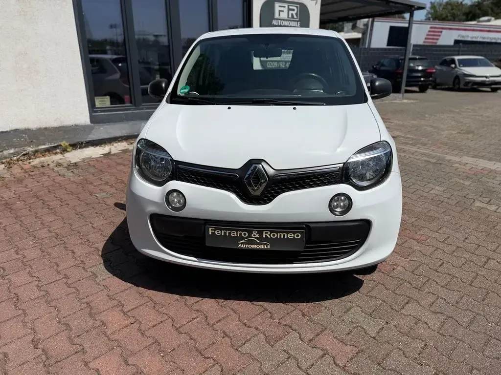 Gebraucht Renault Twingo Life 69 PS (50 kW) 2017 Weiß Kleinwagen