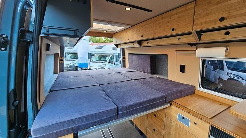 Neu Mercedes Sprinter 170 PS (125 kW) 2025 Van