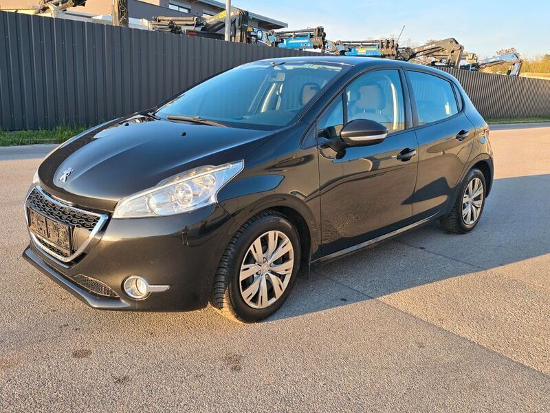 Schwarz Gebraucht 2012 Peugeot 208 Active Kleinwagen | 3.999 € (Superpreis) - Bild 1/4