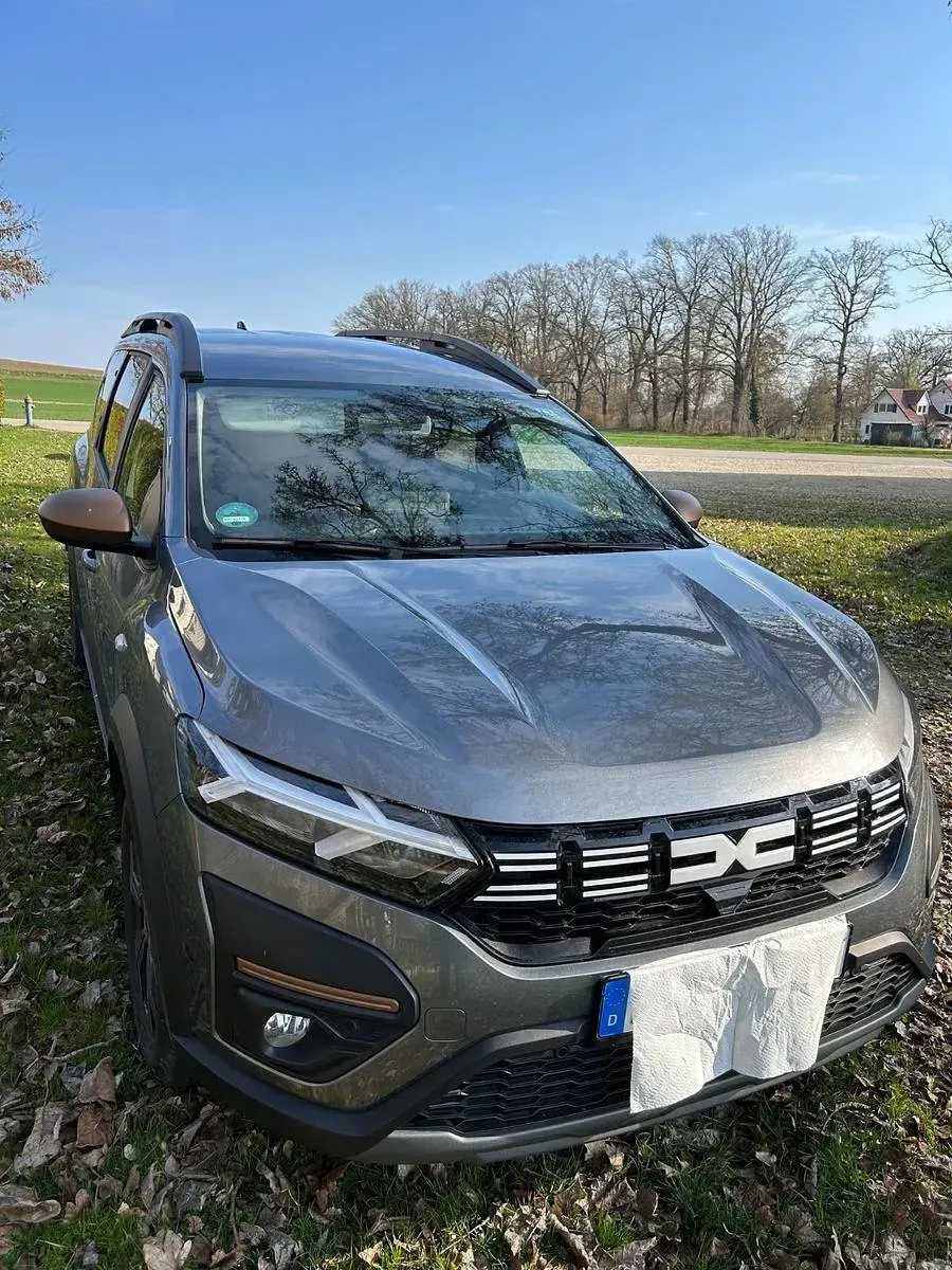 Gebraucht Dacia Jogger Extreme 110 PS (80 kW) 2023 Grau Van / Kleinbus