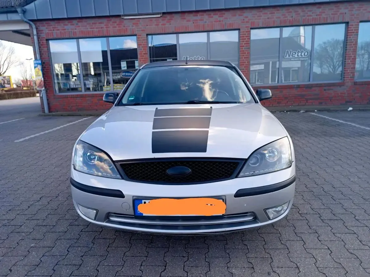Gebraucht Ford Mondeo 125 PS (91 kW) 2004 Grau Limousine