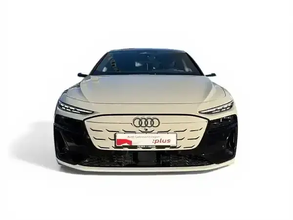 Używany Audi S6 Ambiente 503 KM (369 kW) 2025 Beżowy Kombi
