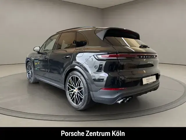 Gebraucht Porsche Cayenne 470 PS (345 kW) 2025 Schwarz SUV