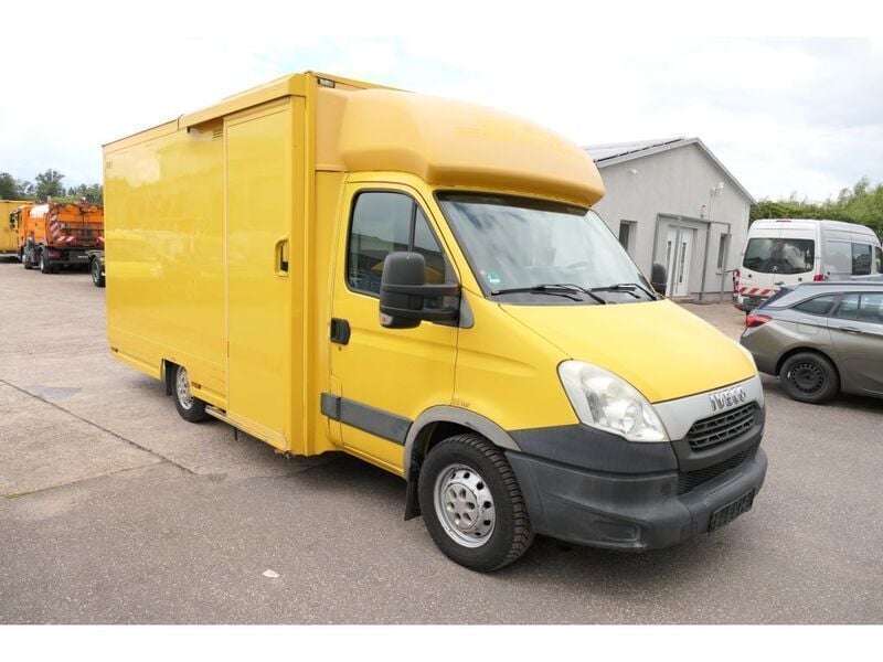Gebraucht Iveco Daily 106 PS (77 kW) 2012 Gelb (metallic) Van