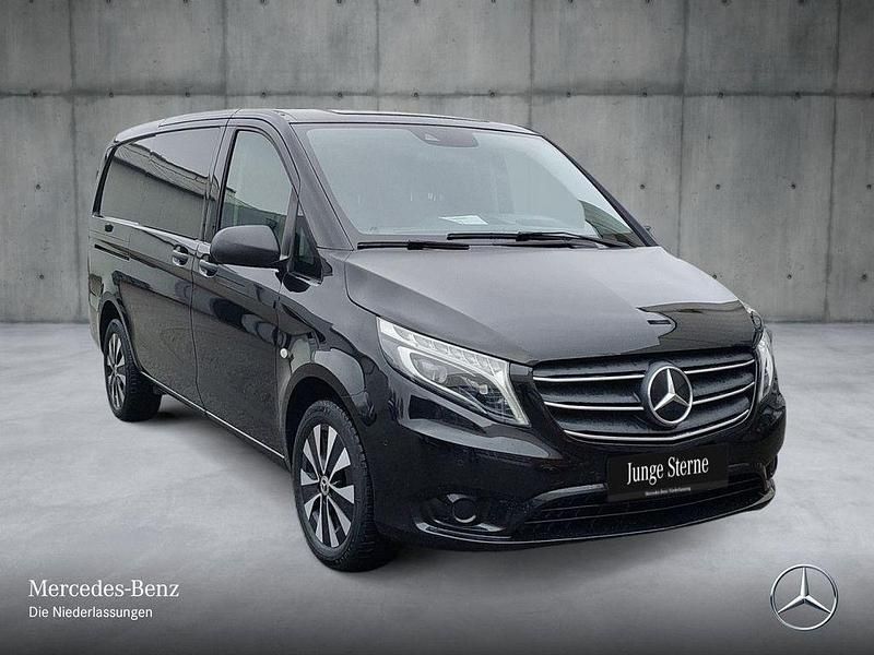 Gebraucht Mercedes Vito 190 PS (139 kW) 2022 Schwarz Van