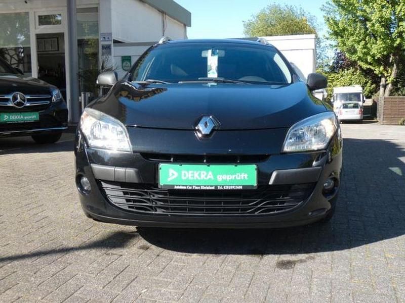 Gebraucht Renault Mégane III 101 PS (74 kW) 2012 Black pead schwarz (metallic) Kombi