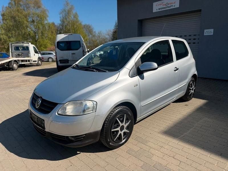 Second-hand VW Fox Basis 69 CP (50 kW) 2010 Argintiu Hatchback