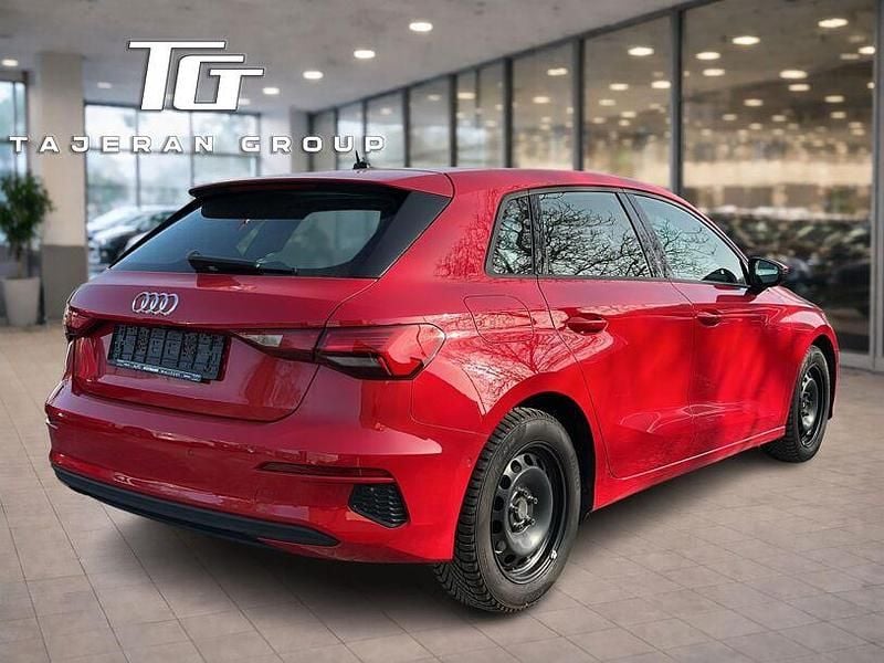Gebraucht Audi A3 150 PS (110 kW) 2021 Rot Limousine
