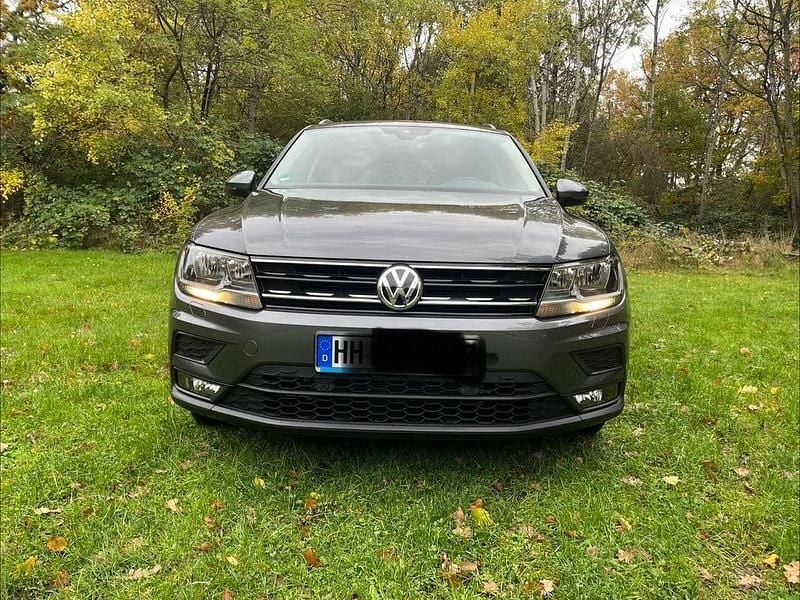 Gebraucht VW Tiguan Sound 179 PS (131 kW) 2017 Grau SUV