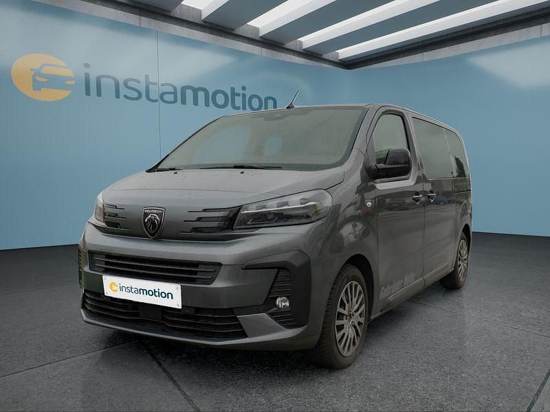 Grün Gebraucht 2025 Peugeot Traveller Van / Kleinbus | 37.949 € (Guter Preis) - Bild 1/4