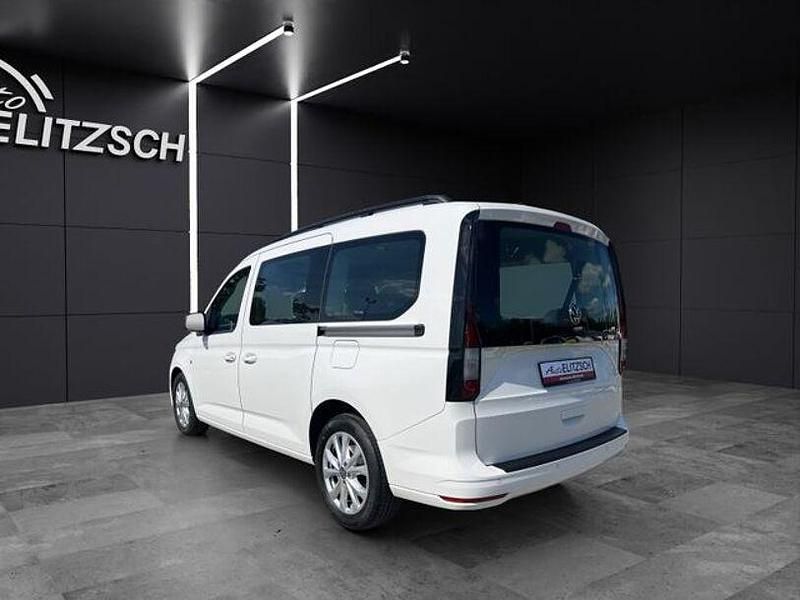 Gebraucht VW Caddy Maxi Life 102 PS (75 kW) 2023 Candyweiß Van / Kleinbus