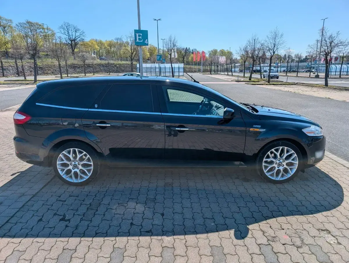Gebraucht Ford Mondeo Ghia 220 PS (161 kW) 2007 Schwarz Limousine