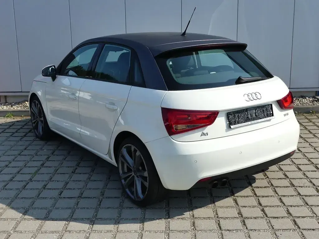 Gebraucht Audi A1 Sportback Attraction 122 PS (89 kW) 2013 Weiß Kleinwagen