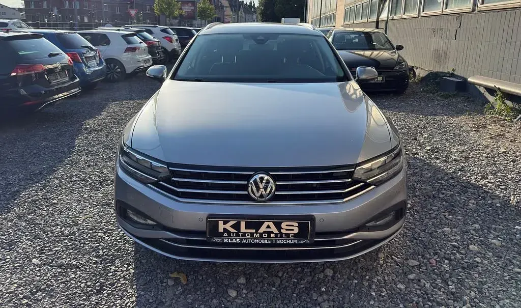 Gebraucht VW Passat Business 150 PS (110 kW) 2019 Silber Kombi