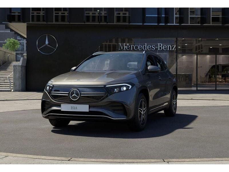 Metalliclack mountaingrau (metallic) Gebraucht 2021 Mercedes EQA250 AMG SUV | 31.750 € (Fairer Preis) - Bild 1/4