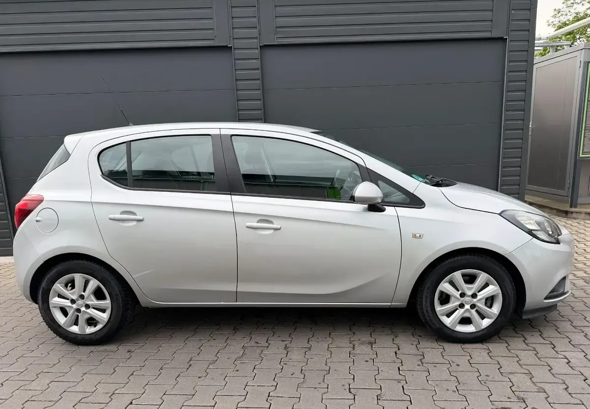 Gebraucht Opel Corsa 95 PS (69 kW) 2015 Silber Kleinwagen
