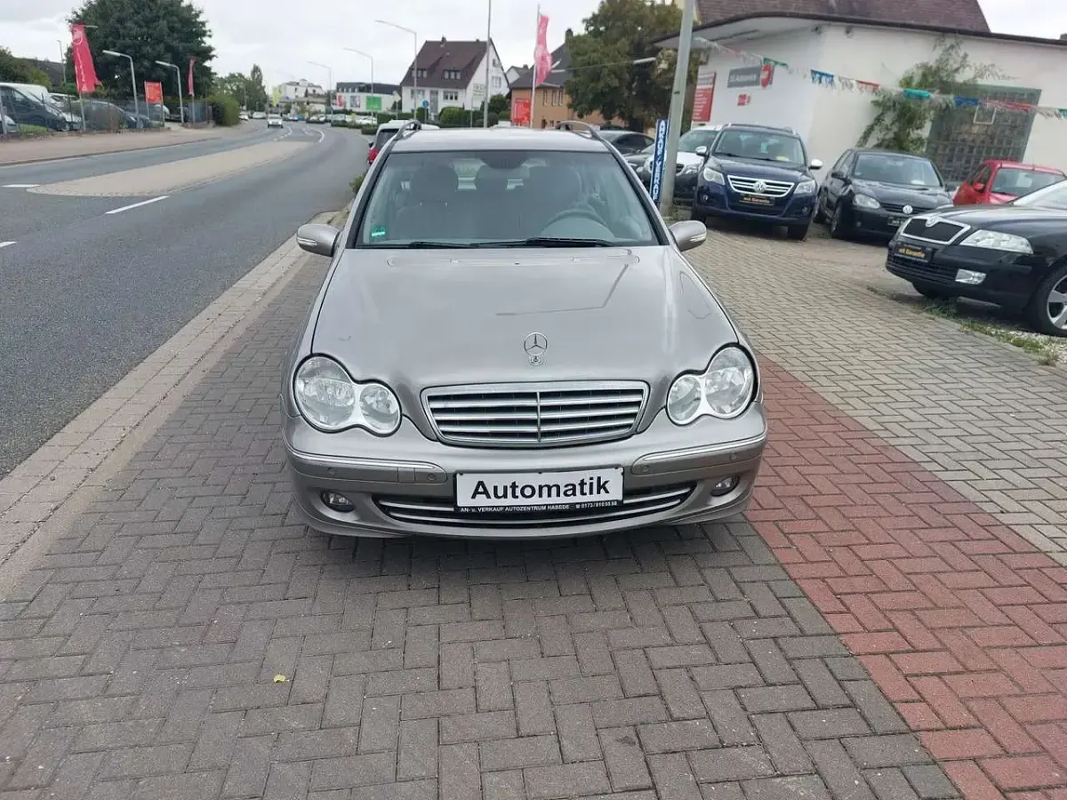 Gebraucht Mercedes C180 143 PS (105 kW) 2006 Grau Kombi