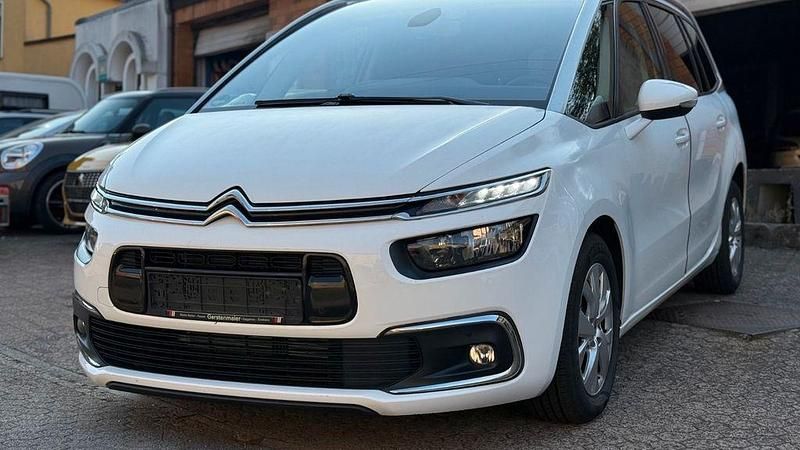 Weiß Gebraucht 2017 Citroën Grand C4 Picasso SELECTION Van / Kleinbus | 7.650 € (Superpreis) - Bild 1/4