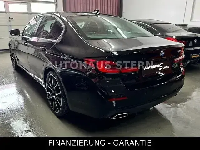 Gebraucht BMW 520 Sport Line 184 PS (135 kW) 2020 Schwarz Limousine