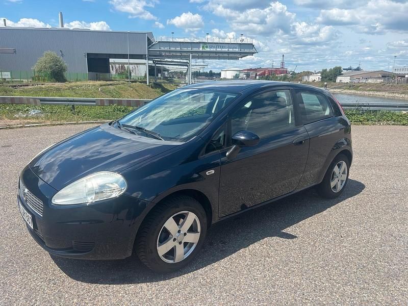 Blau Gebraucht 2009 Fiat Grande Punto Kleinwagen | 4.500 € - Bild 1/4