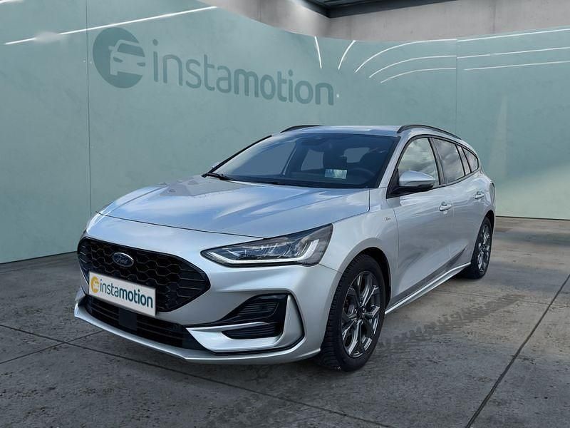 Silber Gebraucht 2023 Ford Focus ST-Line Kombi | 19.699 € (Guter Preis) - Bild 1/4
