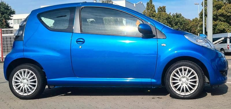 Blau Gebraucht 2012 Citroën C1 Kleinwagen | 1.800 € (Fairer Preis) - Bild 1/4
