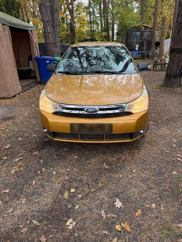 Gebraucht Ford Focus 146 PS (107 kW) 2009 Gelb Limousine