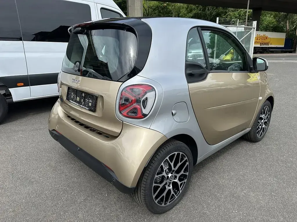 Gebraucht Smart ForTwo Electric Drive Prime 60 kW (82 PS) 2020 Gold Limousine