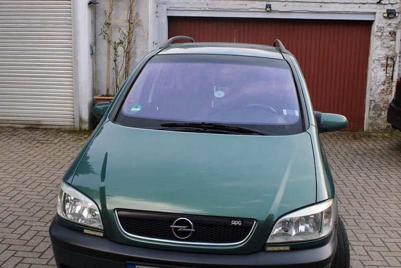 Grün Gebraucht 2002 Opel Zafira Van / Kleinbus | 1.000 € (Guter Preis) - Bild 1/4