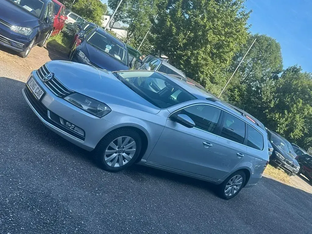 Gebraucht VW Passat 122 PS (89 kW) 2011 Silber Kombi