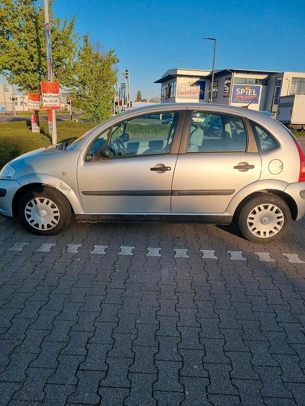 Second-hand Citroën C3 2003 Argintiu Berlinǎ