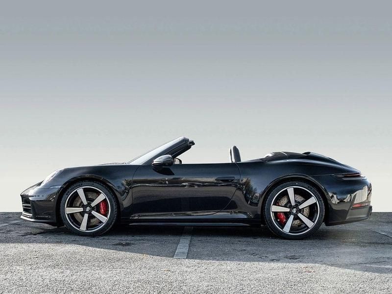 Neu Porsche 911 Carrera 4S Cabriolet 480 PS (353 kW) 2025 Schwarz Cabrio