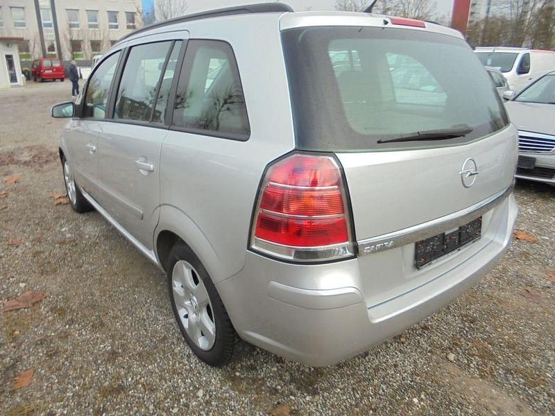 Gebraucht Opel Zafira Edition 105 PS (77 kW) 2006 Silber Van / Kleinbus