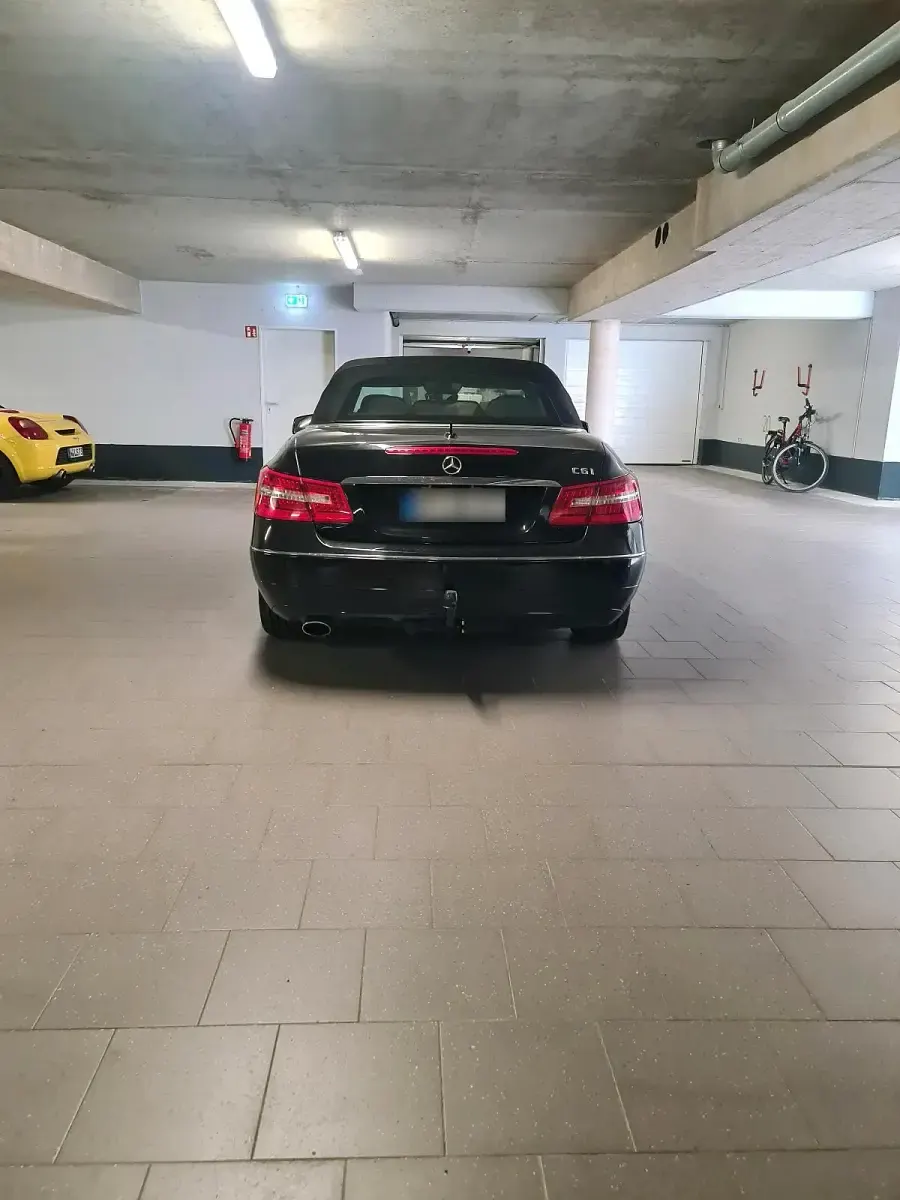 Second-hand Mercedes E250 204 CP (150 kW) 2010 Negru Cabrio