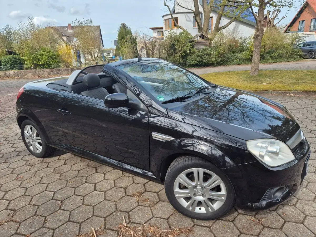 Gebraucht Opel Tigra Edition 90 PS (66 kW) 2009 Schwarz Cabrio