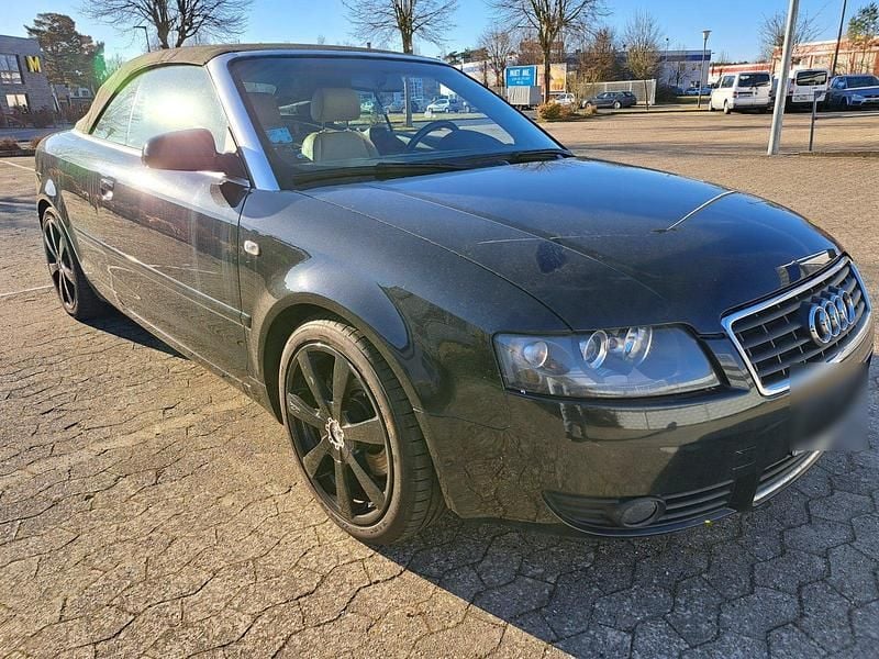 Gebraucht Audi A4 Cabriolet 163 PS (119 kW) 2004 Schwarz Cabrio