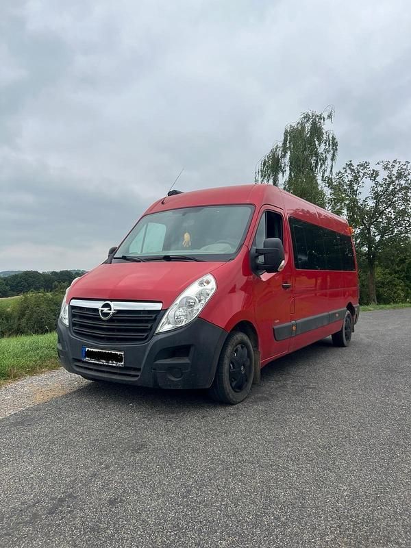 Rot Gebraucht 2014 Opel Movano Van | 12.950 € - Bild 1/4