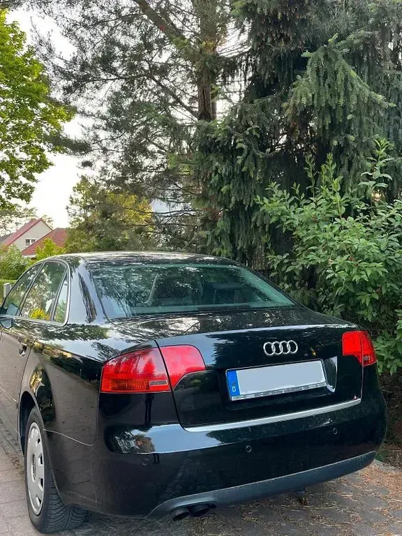 Gebraucht Audi A4 116 PS (85 kW) 2006 Schwarz Limousine