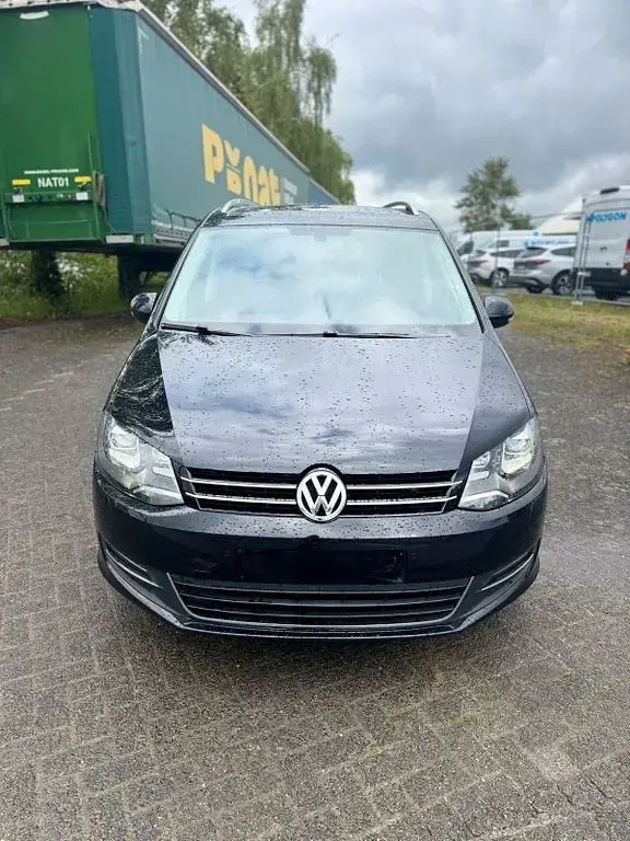 Gebraucht VW Sharan Comfortline 140 PS (102 kW) 2015 Schwarz Van / Kleinbus