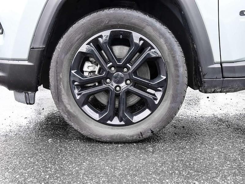 Gebraucht Jeep Compass Limited 241 PS (177 kW) 2022 Blau SUV