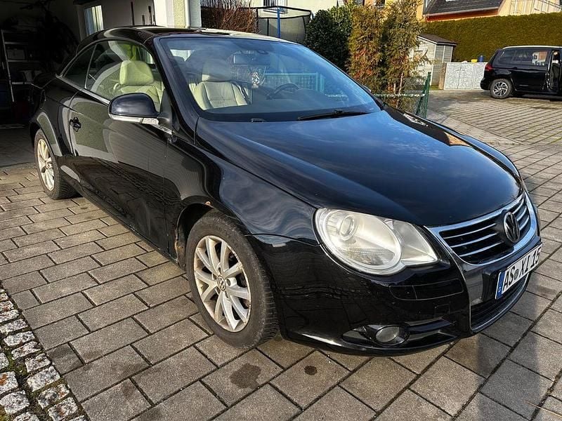 Usata VW Eos 140 CV (102 kW) 2008 Nero Cabrio