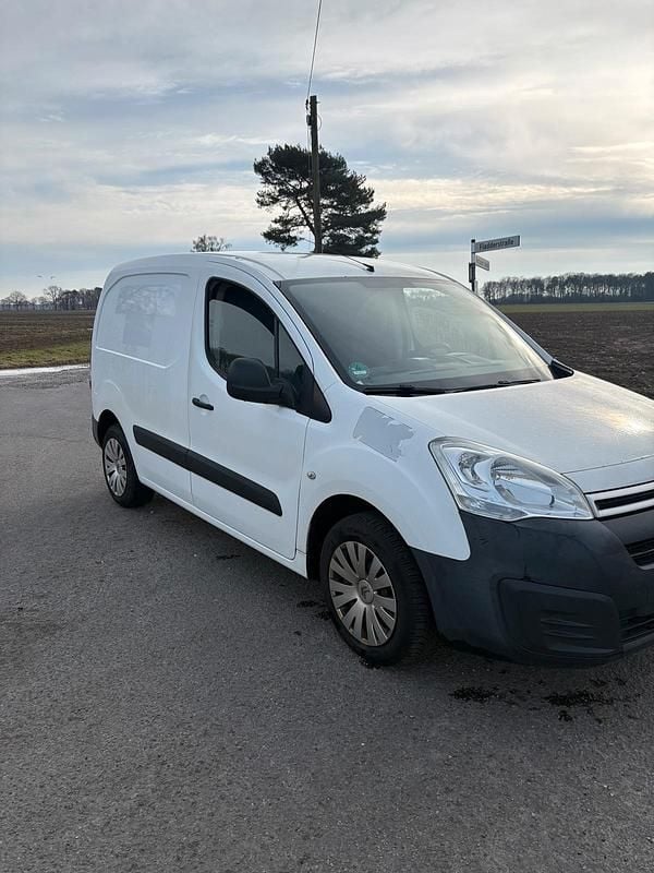 Gebraucht Citroën Berlingo 75 PS (55 kW) 2015 Weiß Van / Kleinbus